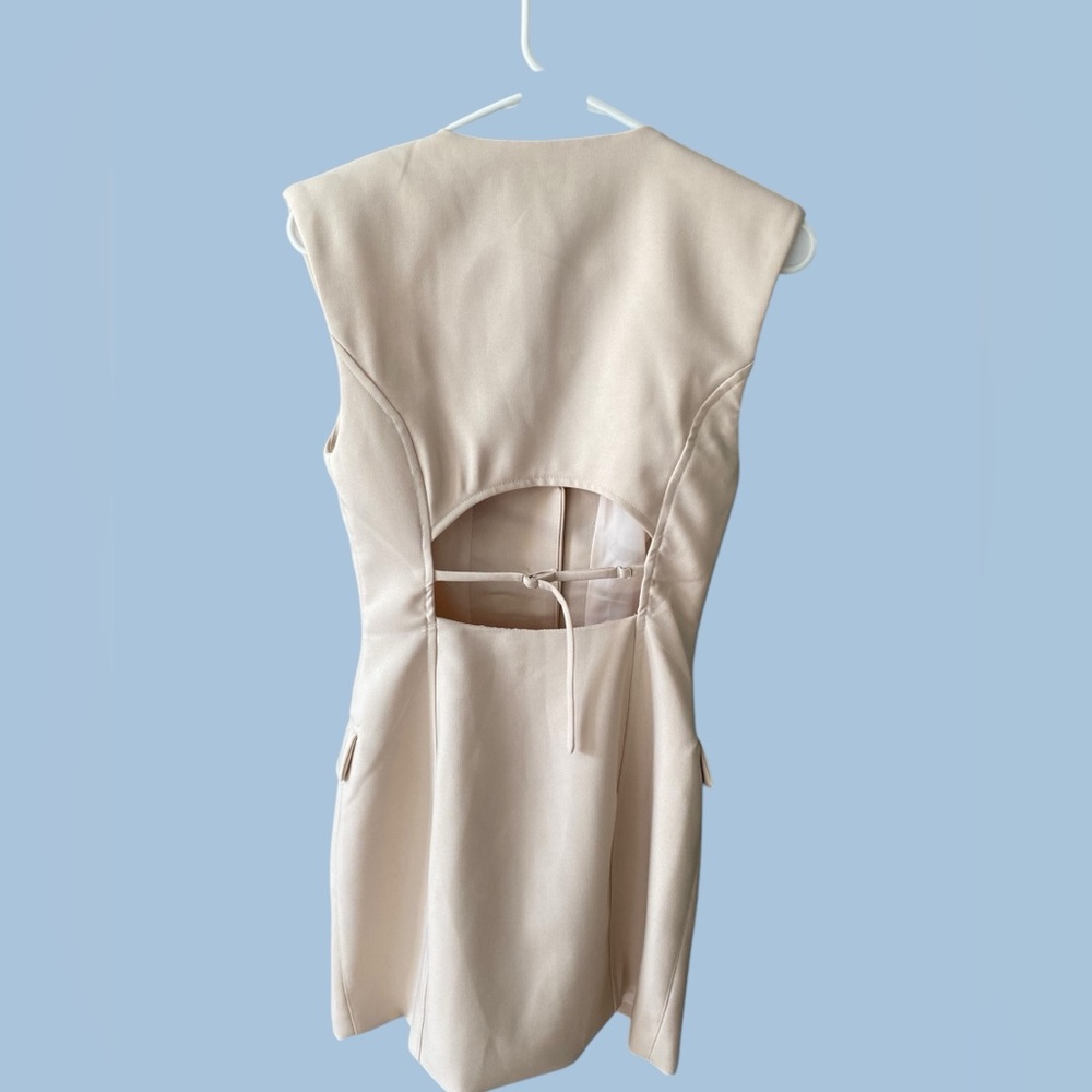 ASTR The Jacinda Dress NWT Natural Size S - Picture 4 of 15
